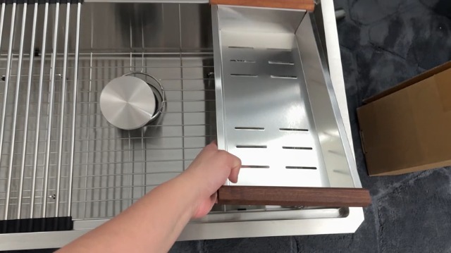 Undermount Ledge Workstation 16 Gauge Stainless Steel Kitchen Sink
